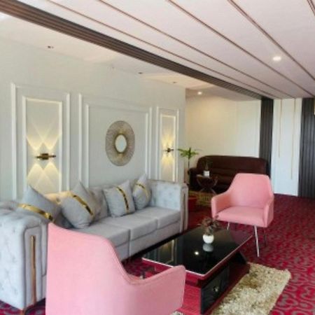 Vovo Hotels Yelahanka Luaran gambar