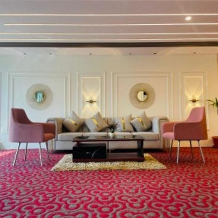 Vovo Hotels Yelahanka Luaran gambar