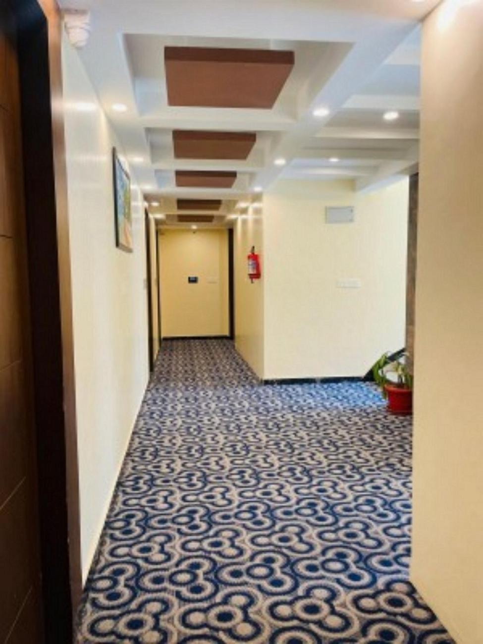 Vovo Hotels Yelahanka Luaran gambar