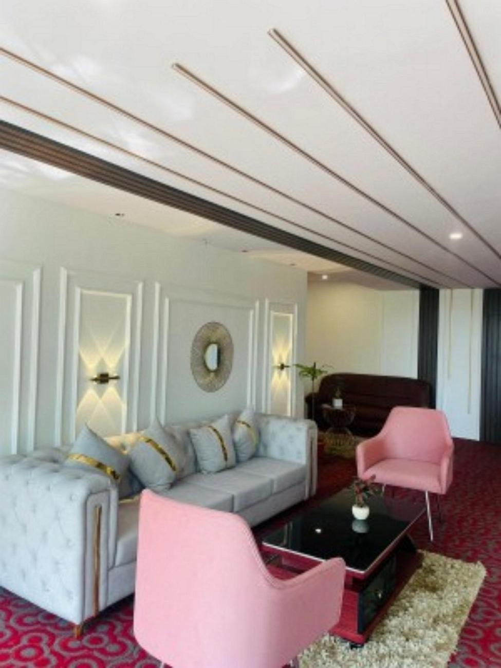 Vovo Hotels Yelahanka Luaran gambar