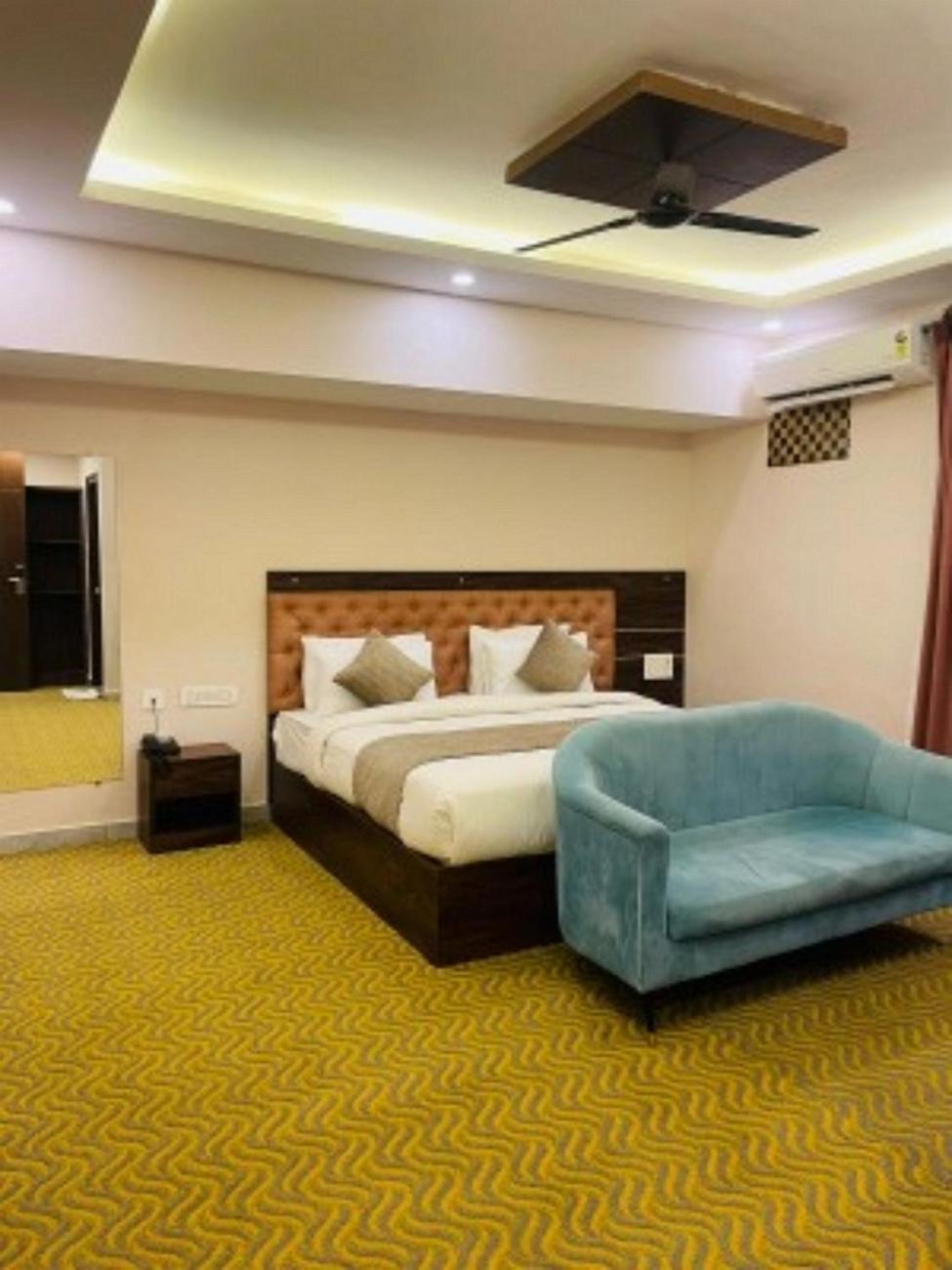 Vovo Hotels Yelahanka Luaran gambar