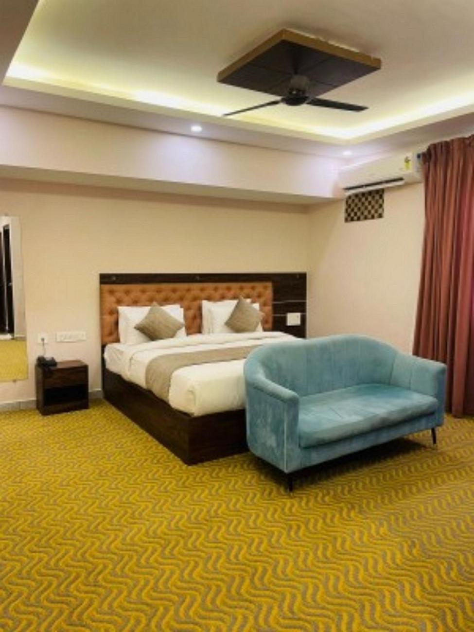 Vovo Hotels Yelahanka Luaran gambar