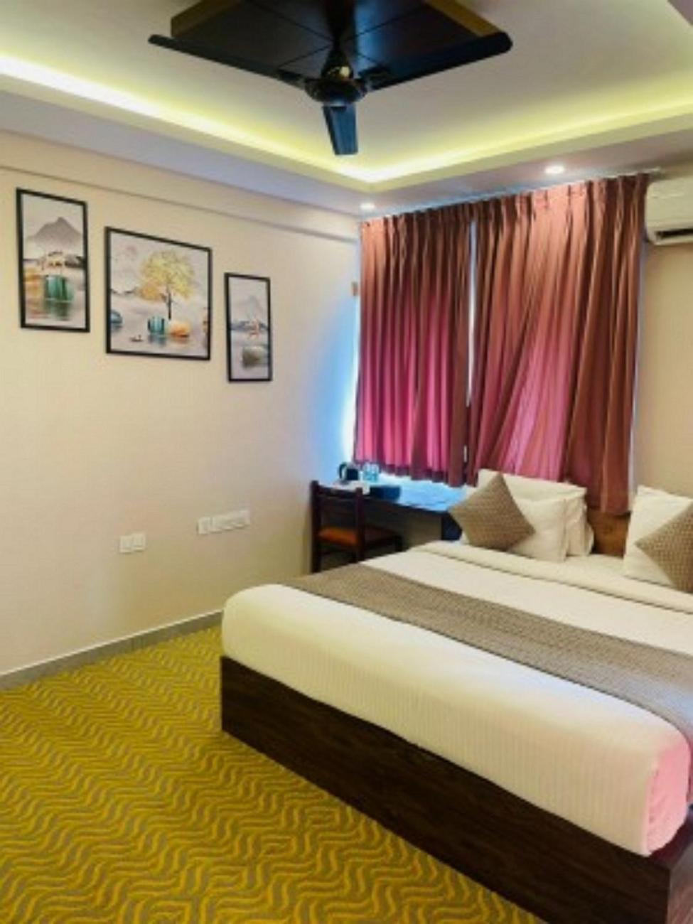 Vovo Hotels Yelahanka Luaran gambar